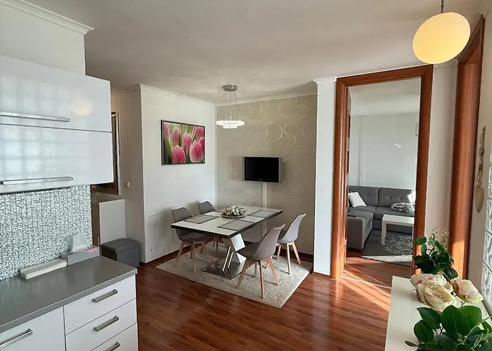 Alex * ブラチスラヴァ